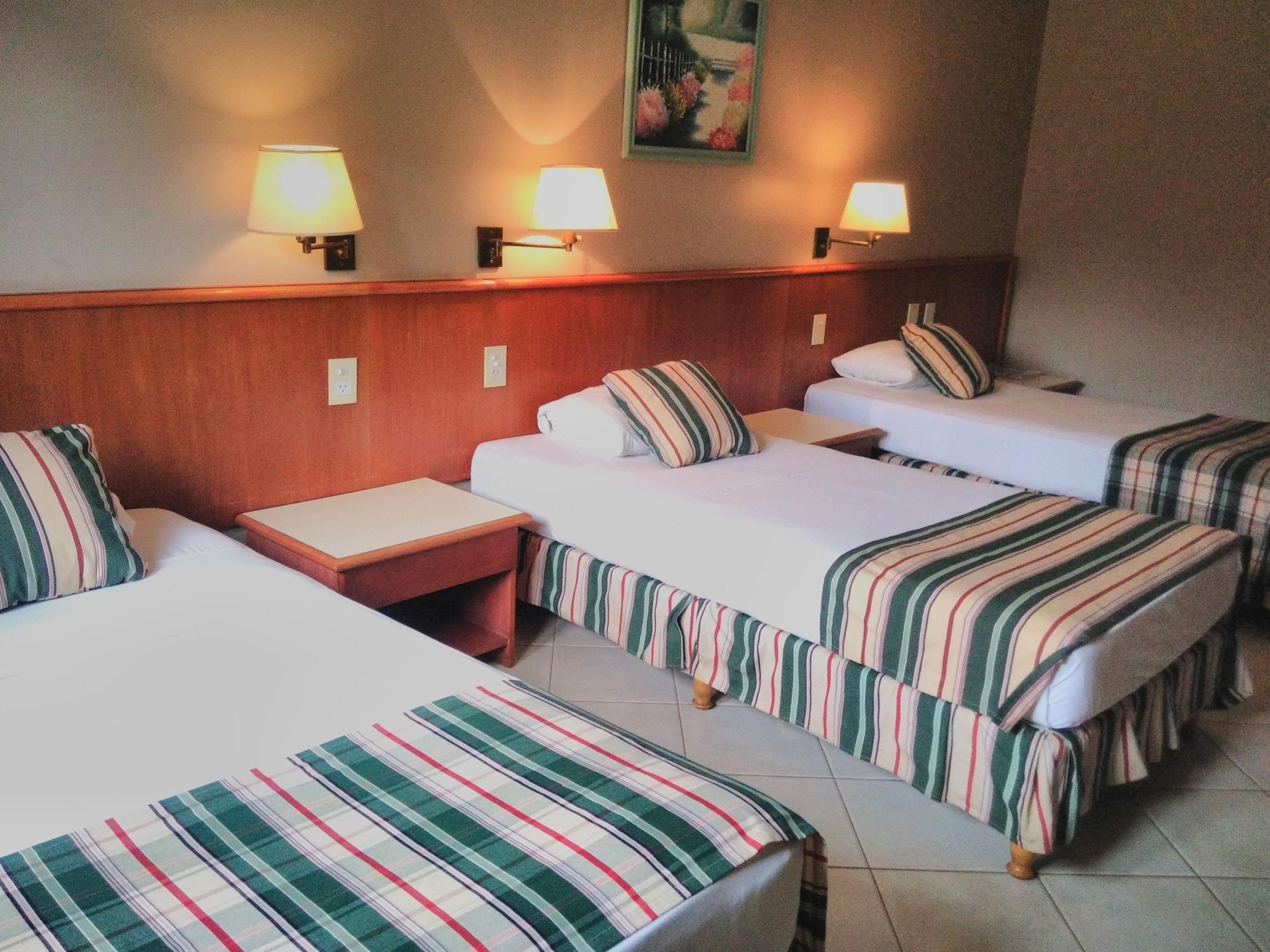 Marcopolo Suites Iguazu Puerto Iguazu Bagian luar foto