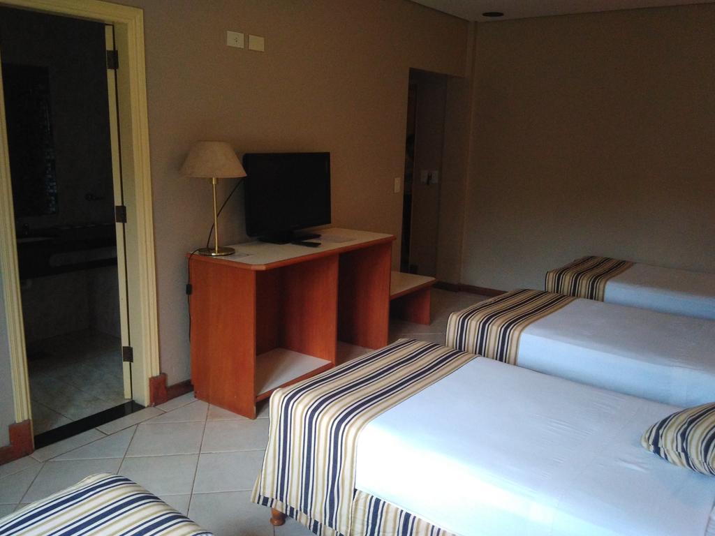 Marcopolo Suites Iguazu Puerto Iguazu Bagian luar foto